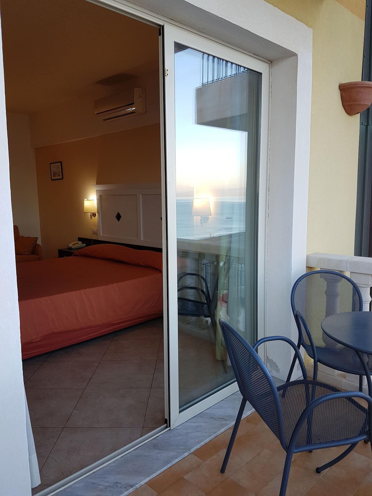 Hotel Orizzonte Letojanni Dış mekan fotoğraf