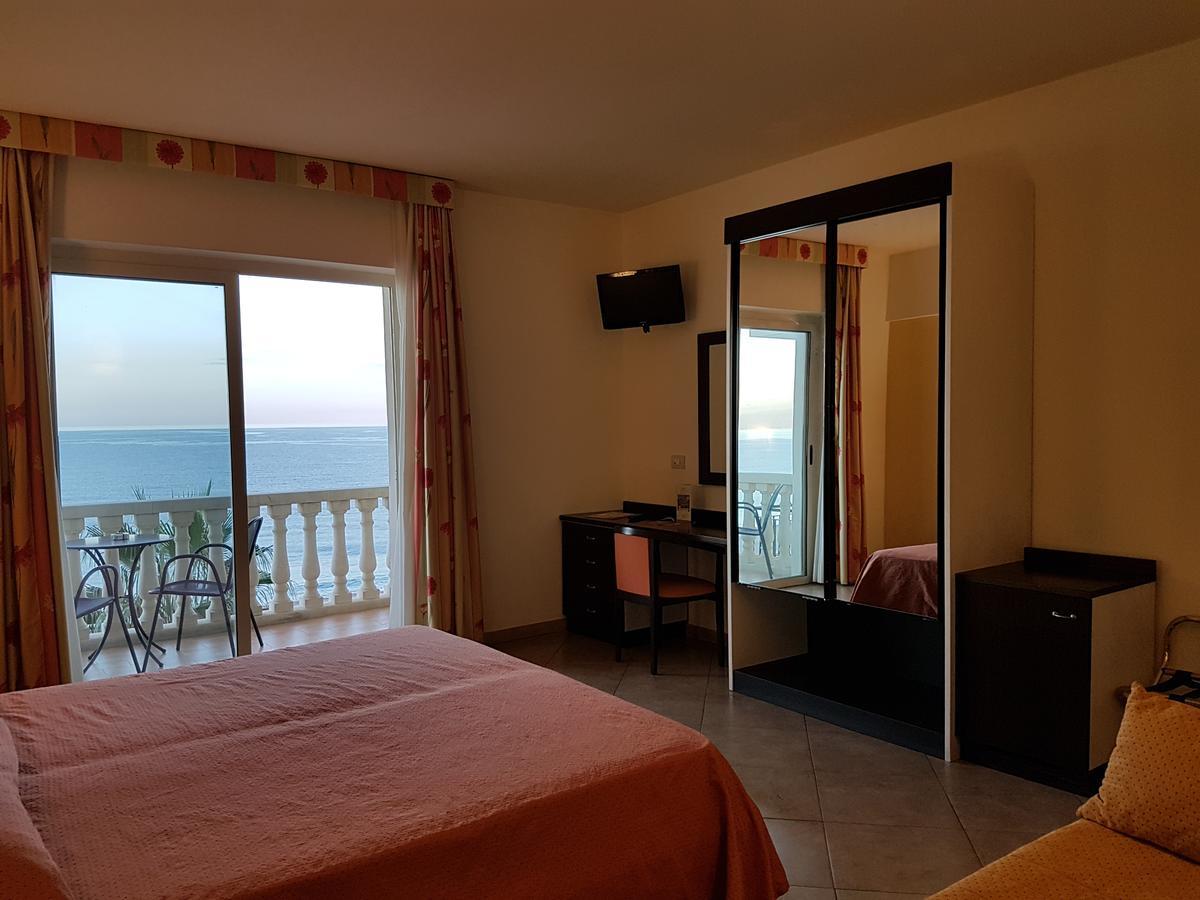 Hotel Orizzonte Letojanni Dış mekan fotoğraf